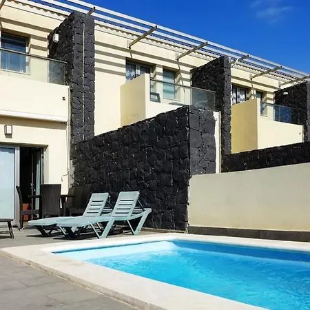 Villa Lovely Amarilla On The Golf Course